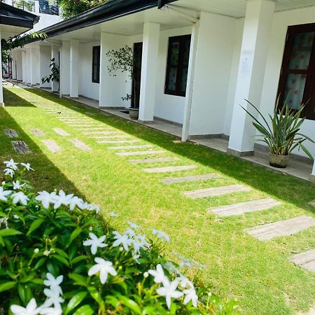 Premium Cottages B&B クルネーガラ エクステリア 写真